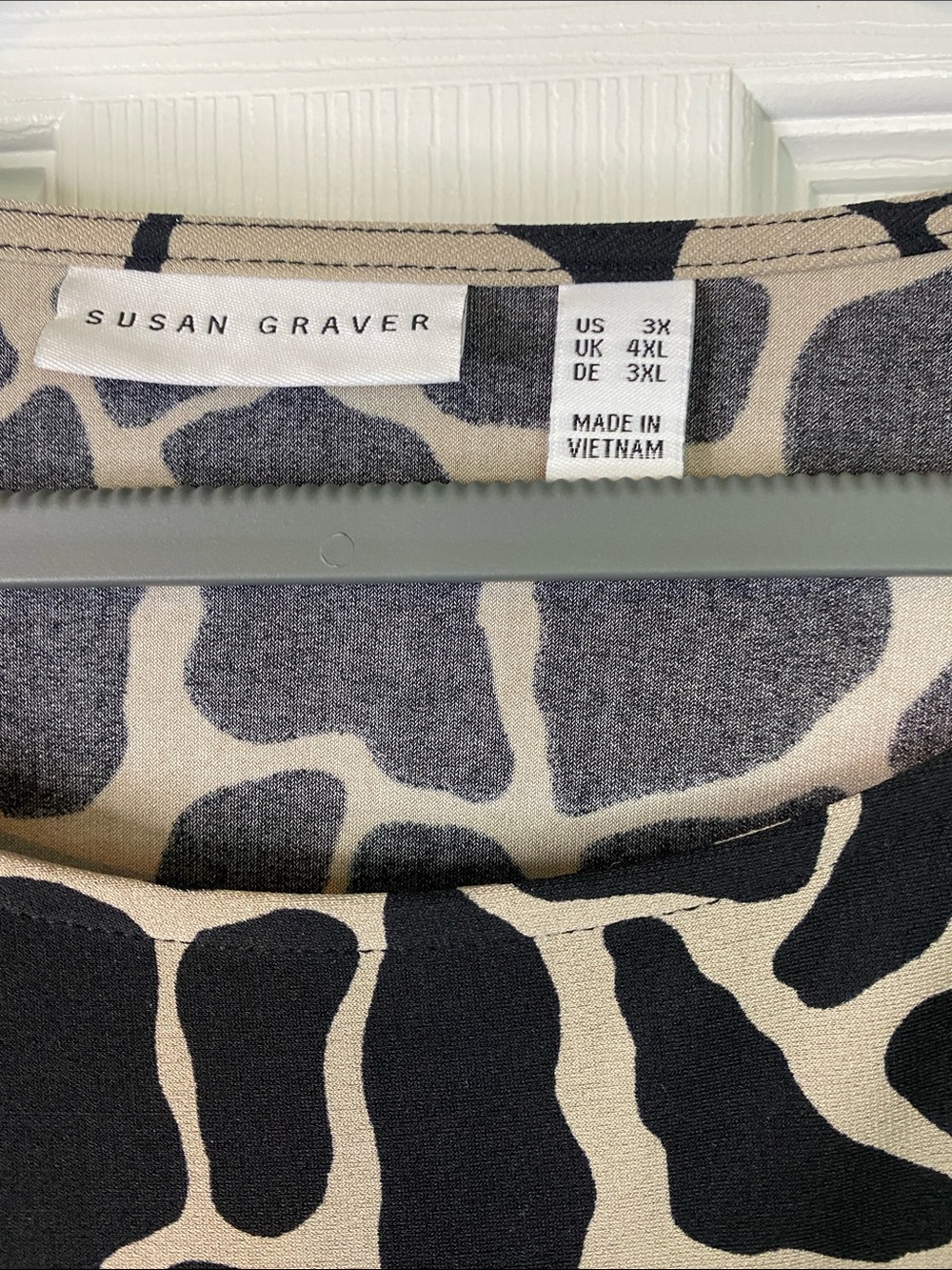 Susan Graver Black and Beige Giraffe Print Blouse - Picture 3 of 6